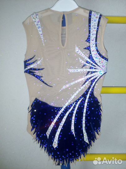 Купальники, предметы для художественной гимнастики