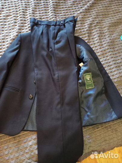 Школьный костюм