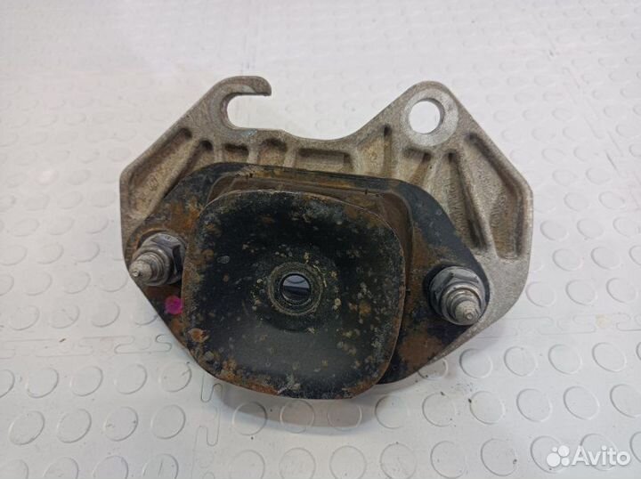 Опора АКПП левая Renault Arkana