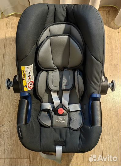 Автолюлька Britax Romer baby safe i-size
