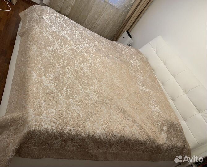 Покрывало и 2 наволочки
