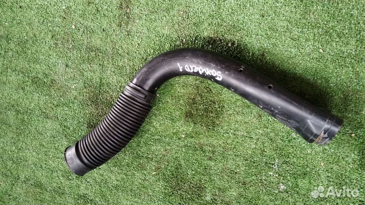 Патрубок воздушного фильтра Renault Sandero 1 K7M