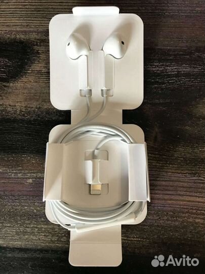 Новая Оригинальная Гарнитура Apple EarPods Lightni
