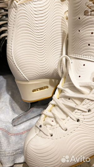 Коньки фигурные edea wave 255