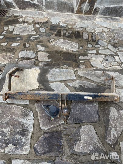 Фаркоп на LADA xray