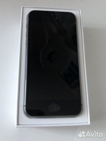 Телефон iPhone 5s