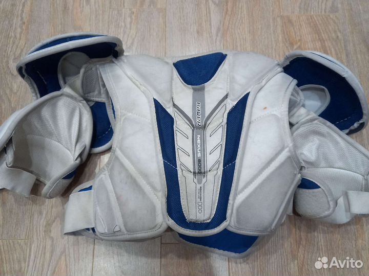 Нагрудник хоккейный bauer nexus8000,цена ваша