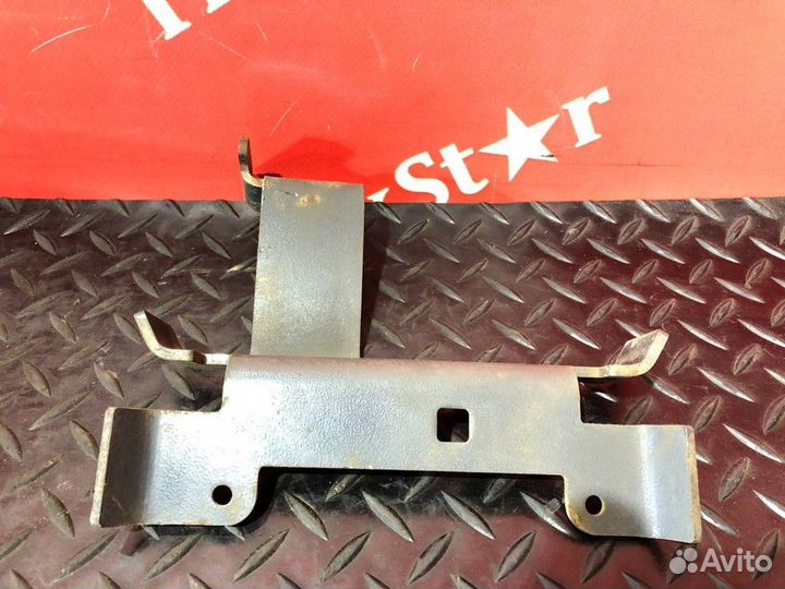 Кронштейн топливной проводки Daf XF105