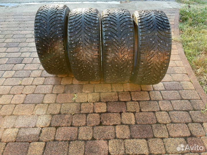 Nokian Tyres Hakkapeliitta 9 235/45 R18 98T