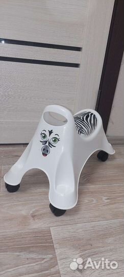 Табурет на колесах детский