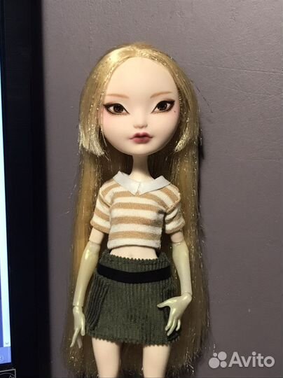 Ооак ever after high Эппл Уайт