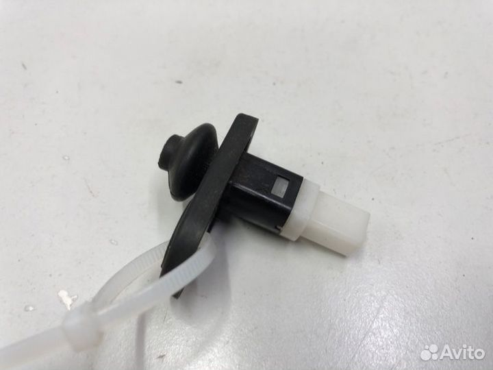 Выключатель замка двери Hyundai Equus седан 3.8