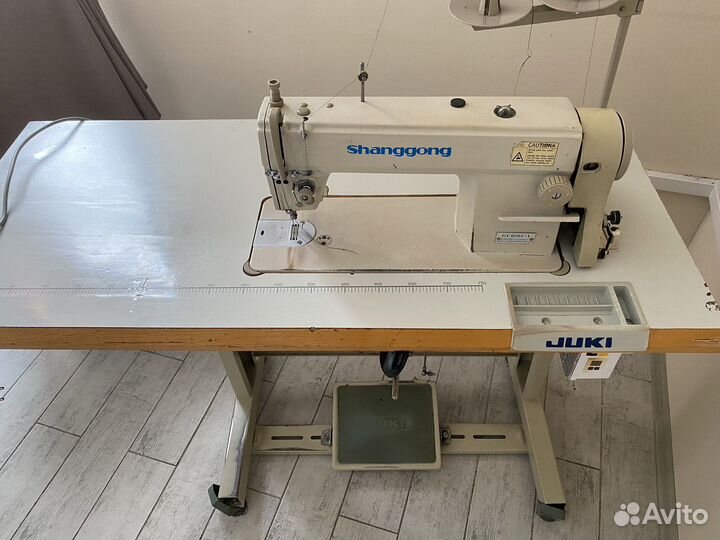 Швейная машина typical