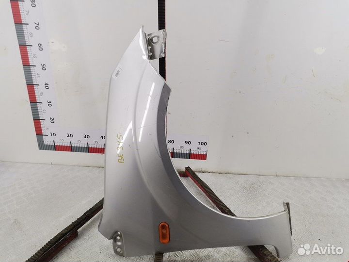 Крыло переднее правое для Ford Fiesta 5