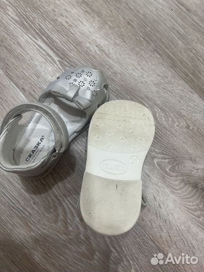 Сандалии для девочки 21 размер