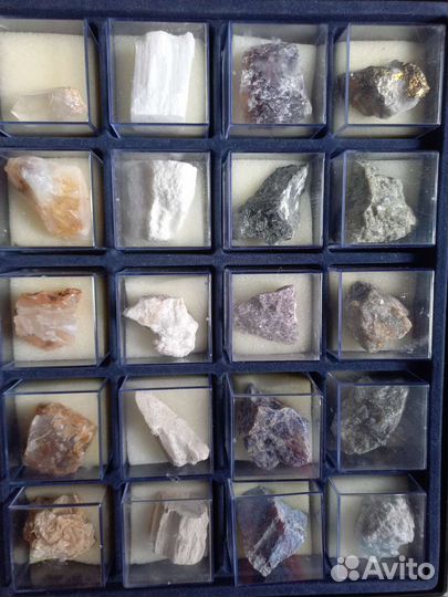 Коллекция камней и минералов и 4 книги о них