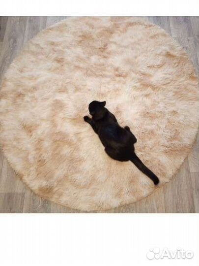 Пушистый круглый коврик