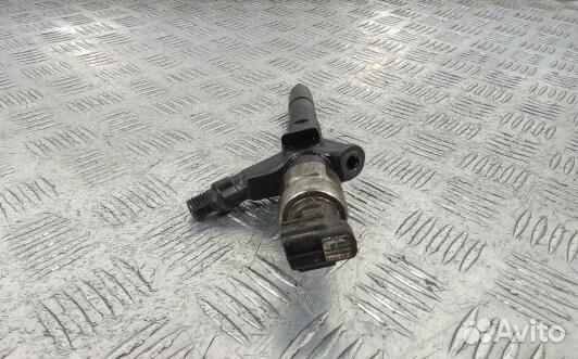 Форсунка дизельная nissan navara D40 (DEA13AL03)