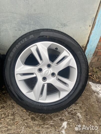 Продам комплект колес r16 Лада largus