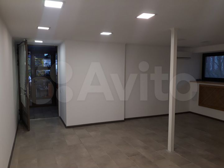 Торговая площадь, 32 м²