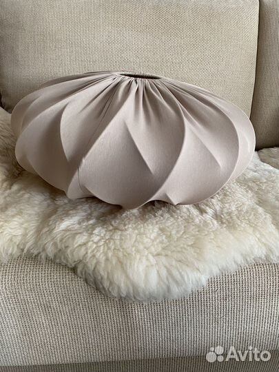 Люстра потолочная с абажуром