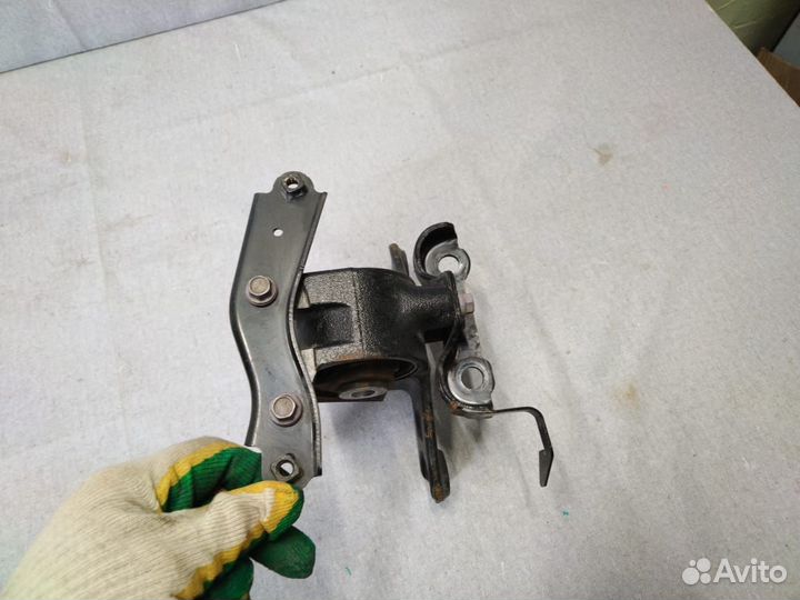 Подушка двигателя левая Rav 4 XA50