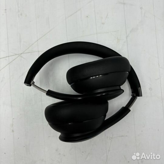 Беспроводные наушники Soundcore q10i