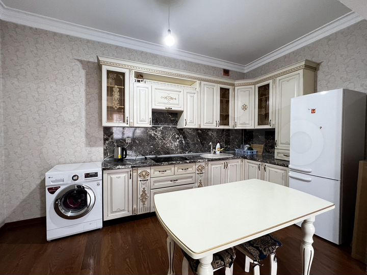 1-к. квартира, 64 м², 4/16 эт.