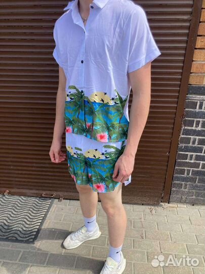 Пляжный костюм мужской