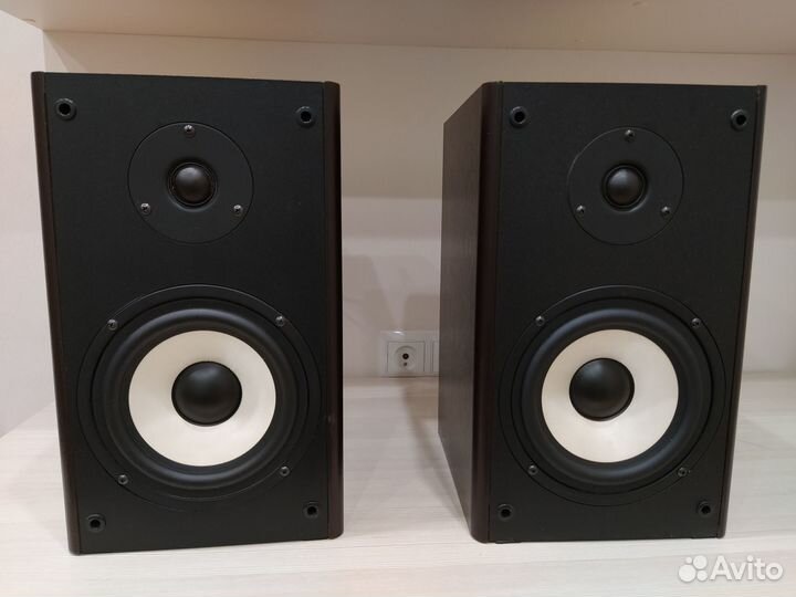 Продам колонки Microlab solo2