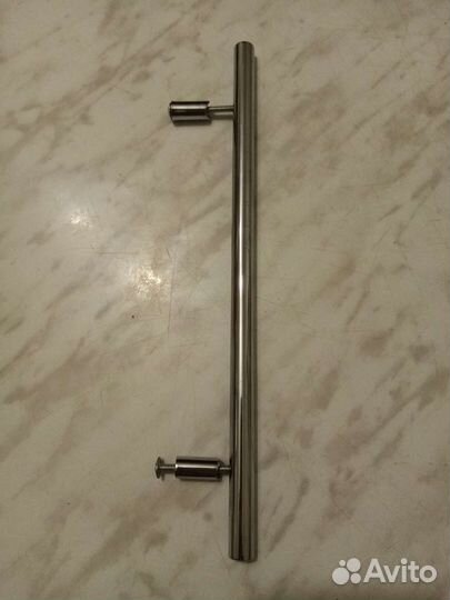 Мебельная ручка