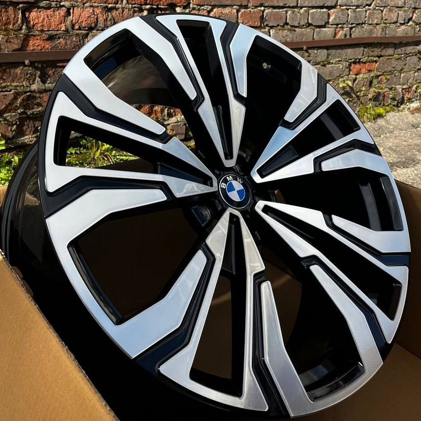 Литые диски BMW 9.5×R22 5×112