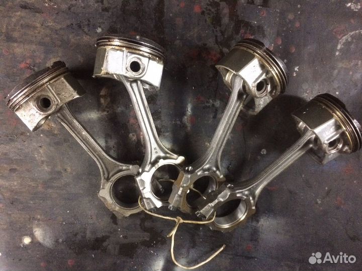 Поршень с шатуном в сборе RAV 4 3zrfe