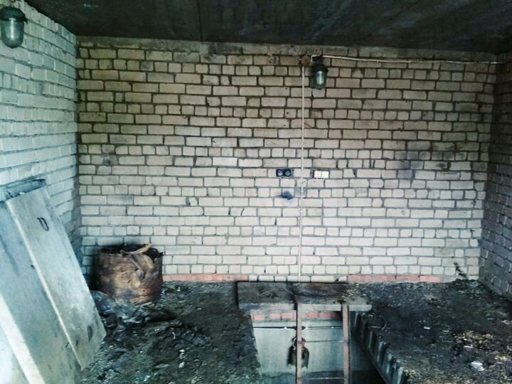 Гараж, > 30 м²