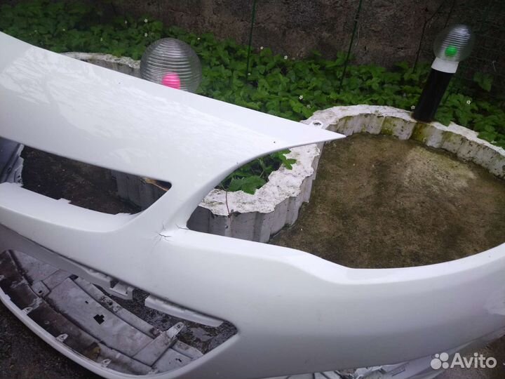 Бампер передний opel astra j