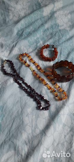 Бусы из натуральных камней