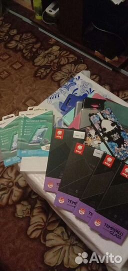 Чехлы на телефон