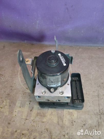 Блок ABS Mitsubishi Outlander Xl CW6W 6B31 2008