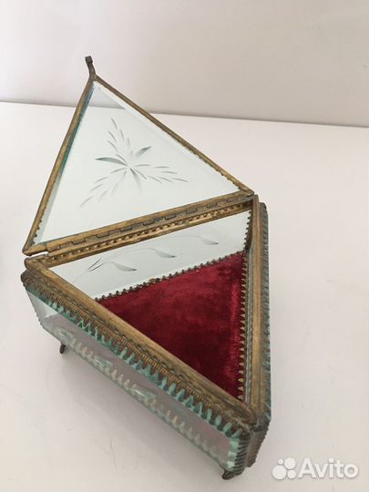 Шкатулки разных лет