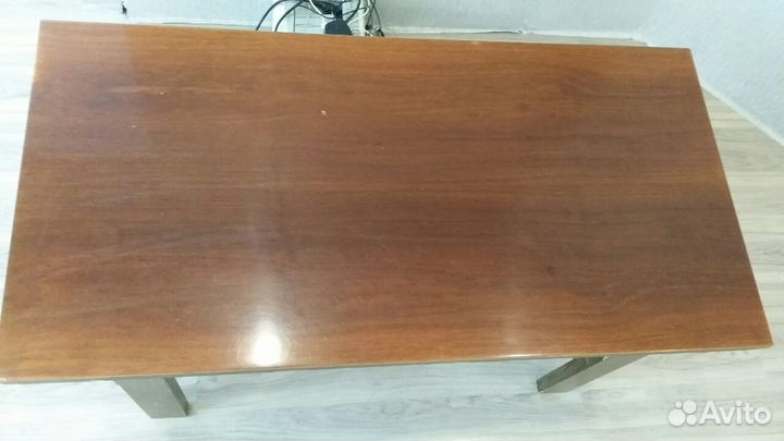 Журнальный столик