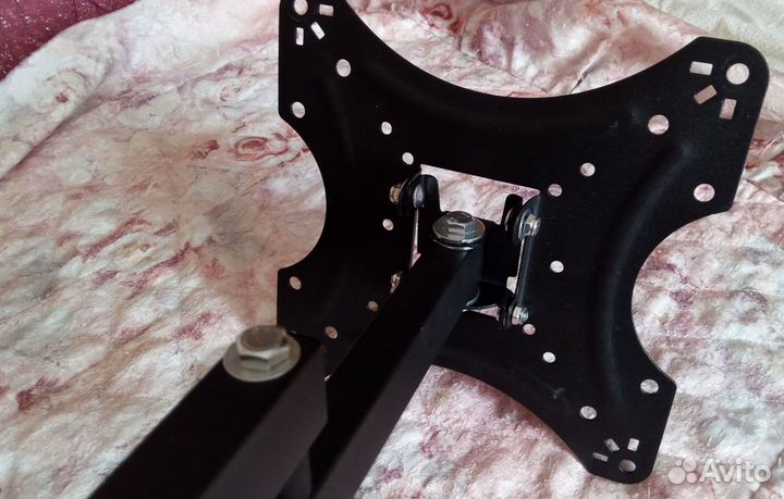 Кронштейн для телевизора на стену