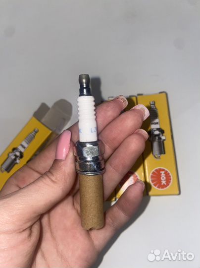 Свеча зажигания