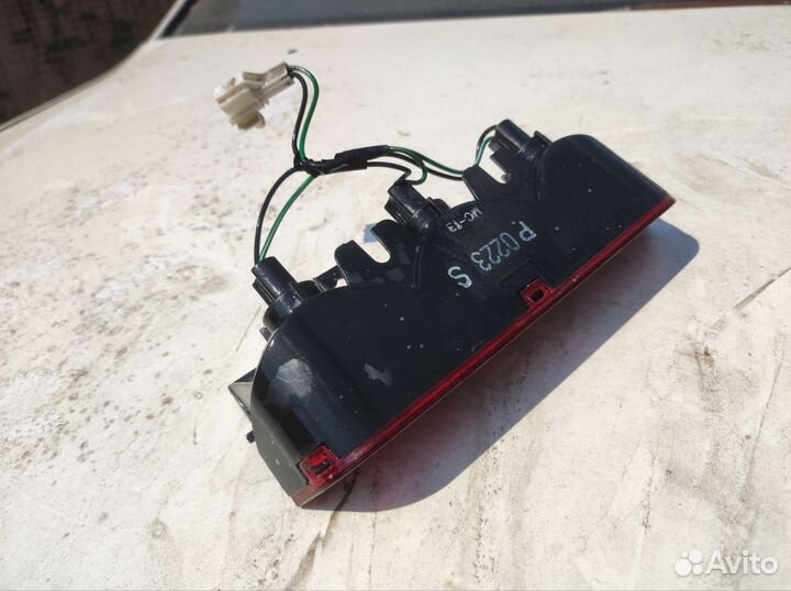 Mitsubishi Legnum задний стоп сигнал