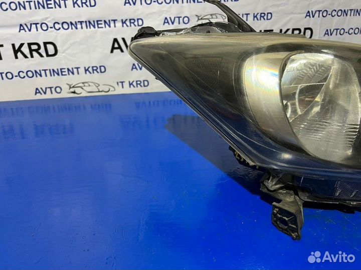 Фара правая Honda Freed GB3 L15A