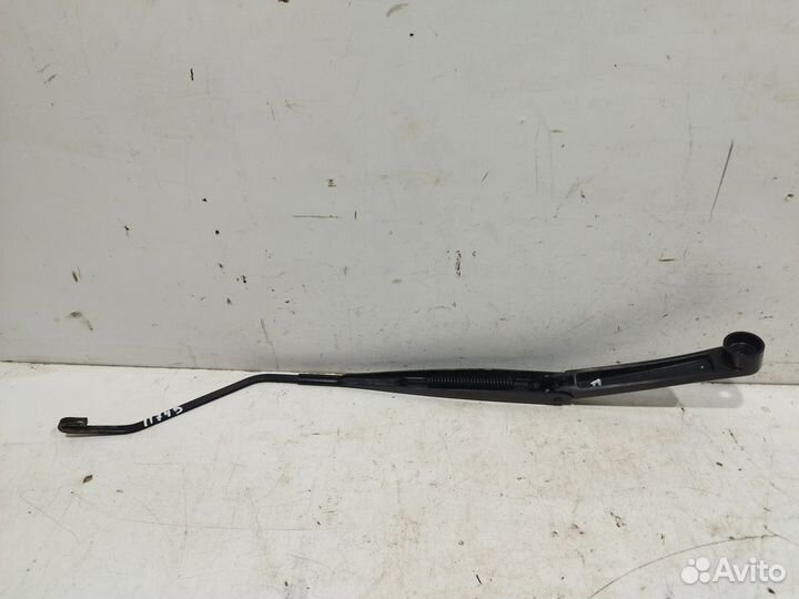 Поводок стеклоочистителя передний правый Cruze 09