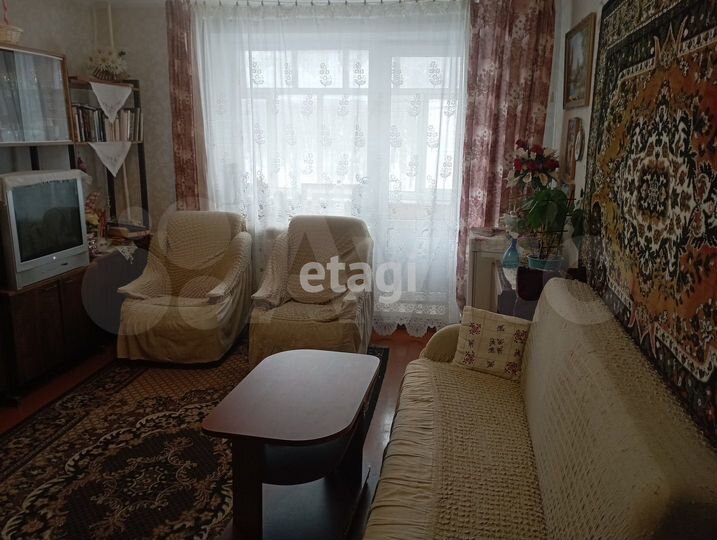 2-к. квартира, 42 м², 3/5 эт.