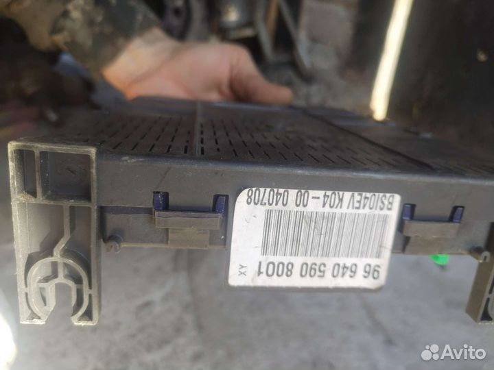 Блок предохранителей пежо 308 1.6 еп6 АКПП