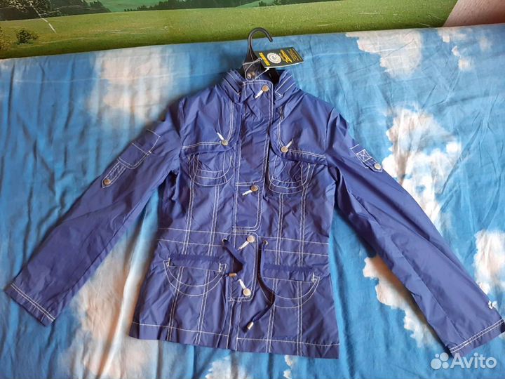 Ветровка новая