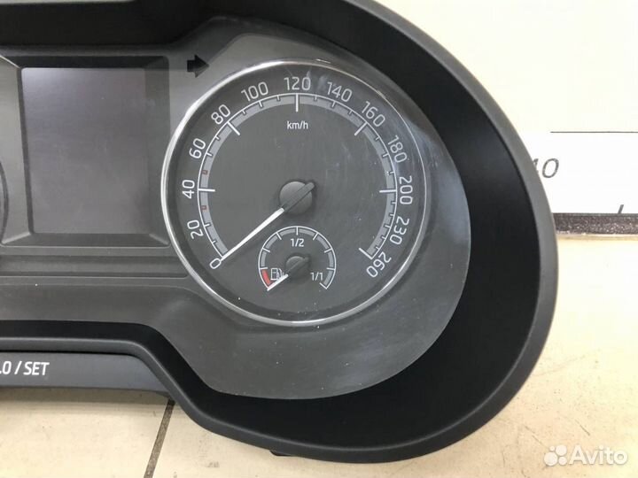 Б/У Панель приборов 5E0920780F VAG