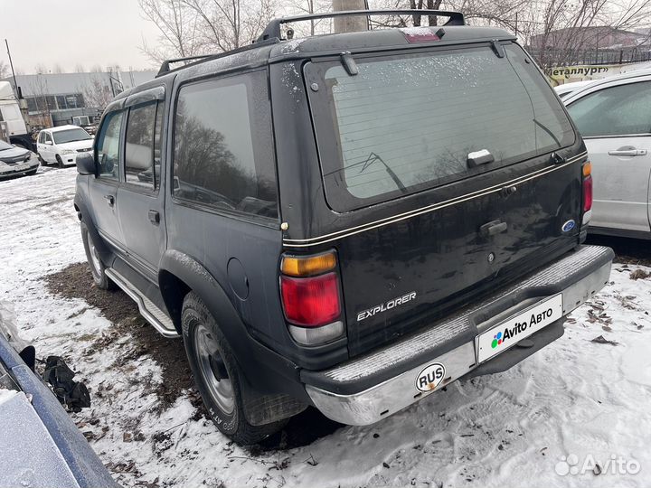 Ford Explorer 4.0 AT, 1995, 200 000 км